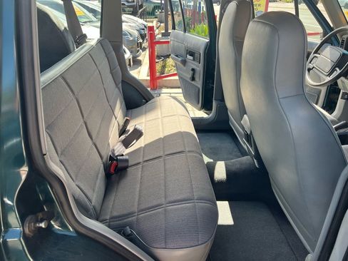 Used 1996 Jeep Cherokee 4WD 4-Door image 39