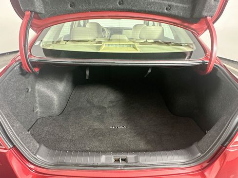 Used 2013 Nissan Altima 2.5 SL w/ 2.5 Moonroof Pkg FWD image 28