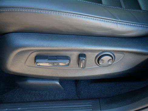 Used 2023 Honda CR-V EX-L image 19