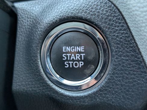 Used 2023 Toyota RAV4 XLE Premium image 25