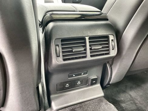 Used 2025 Land Rover Range Rover Velar S image 16