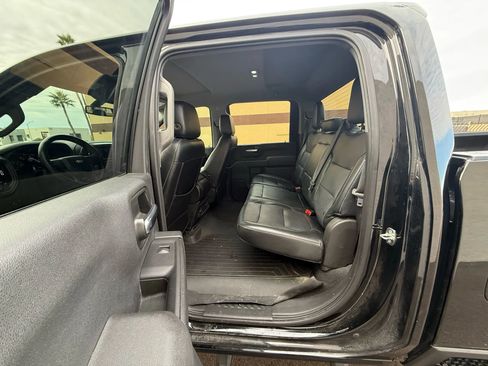 Used 2020 Chevrolet Silverado 2500 Custom w/ Custom Value Package image 13