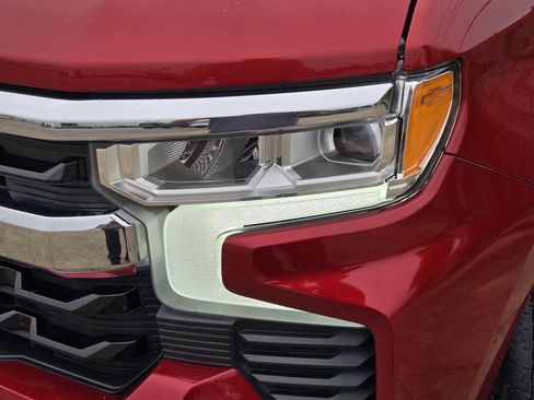 Used 2024 Chevrolet Silverado 1500 LT RWD image 11