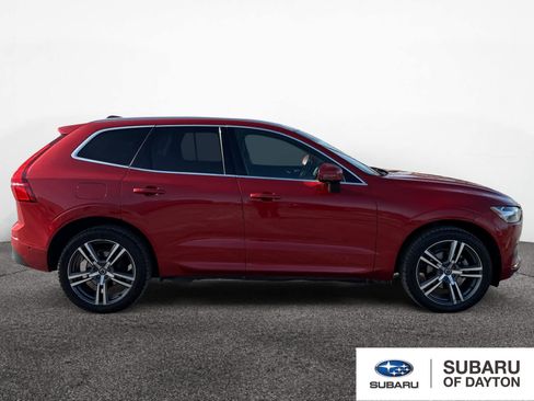 Used 2018 Volvo XC60 T5 Momentum w/ Vision Package image 6
