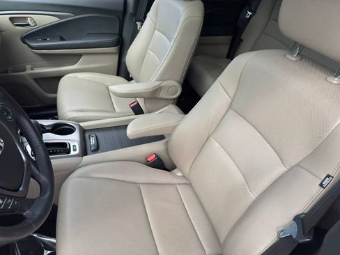 Used 2019 Honda Ridgeline RTL-T image 6