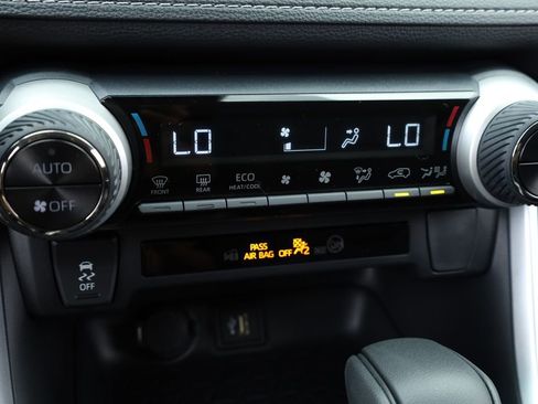 New 2025 Toyota RAV4 XLE image 7