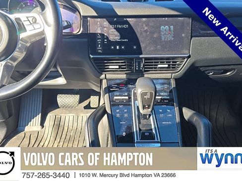 Used 2019 Porsche Cayenne AWD/4WD image 6