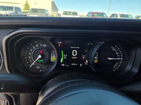 Used 2024 Jeep Wrangler Unlimited Rubicon 4xe AWD/4WD image 18