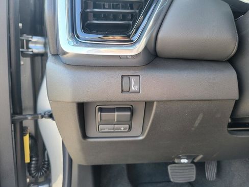 New 2026 GMC Canyon Elevation w/ Convenience Package image 12