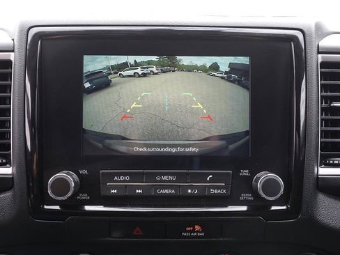 Used 2022 Nissan Frontier SV w/ Technology Package AWD/4WD image 18