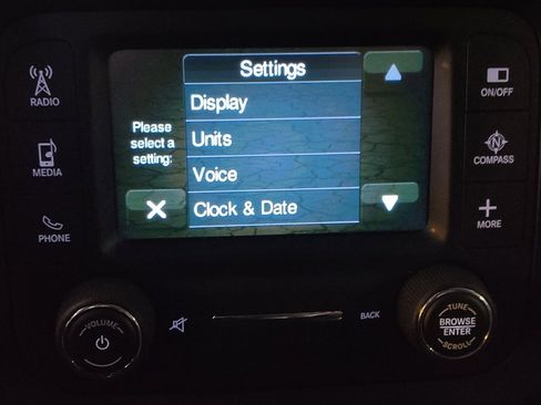 Used 2015 Jeep Renegade Latitude image 25