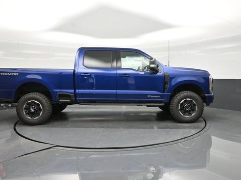 New 2026 Ford F250 Platinum w/ Tremor Off-Road Package image 18