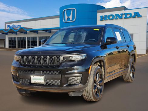 Used 2023 Jeep Grand Cherokee L Laredo image 2