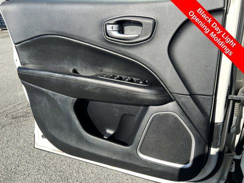 Used 2021 Jeep Compass Latitude image 19