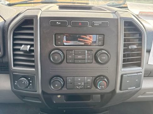 Used 2019 Ford F250 XL w/ Snow Plow Prep Package image 25