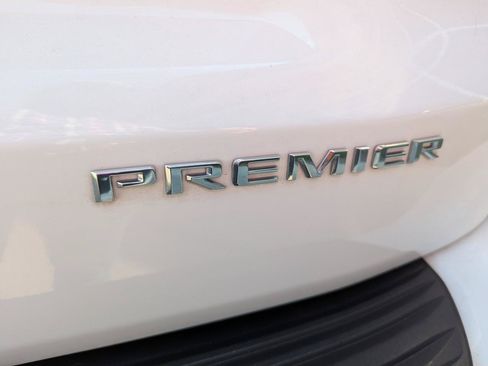 Used 2022 Chevrolet Tahoe Premier AWD/4WD image 28