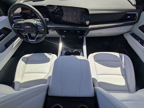 Used 2025 Chevrolet Tahoe Premier image 11