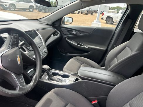 Used 2024 Chevrolet Malibu LT FWD image 10