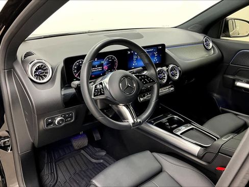 Certified 2025 Mercedes-Benz GLA 250 image 17