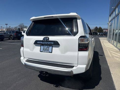 Certified 2023 Toyota 4Runner TRD Off-Road image 4