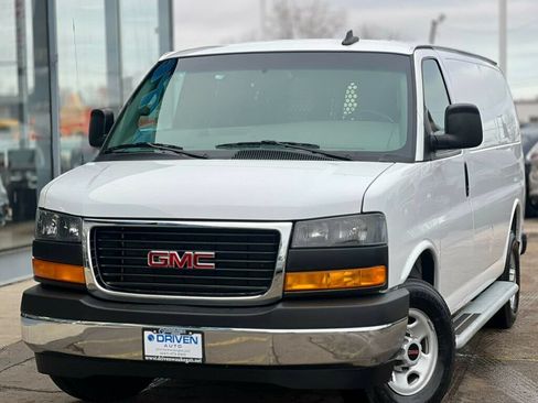 Used 2024 GMC Savana 2500 w/ Driver Convenience Package RWD image 21