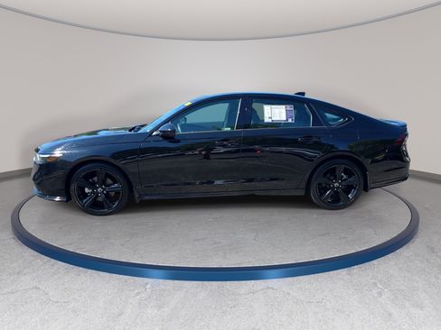 Used 2023 Honda Accord Sport image 8
