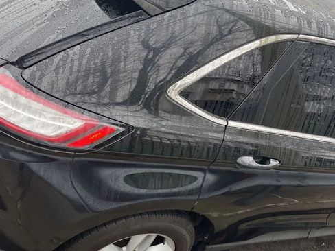 Used 2015 Ford Edge SEL w/ Canadian Comfort Package image 10