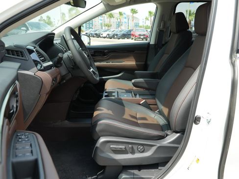 New 2026 Honda Odyssey Elite image 16