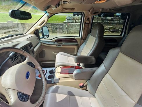 Used 2003 Ford Excursion Eddie Bauer image 8