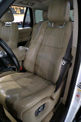 Used 2017 Land Rover Range Rover HSE AWD/4WD image 9