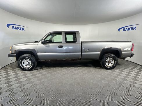 Used 2007 Chevrolet Silverado 2500 W/T w/ Skid Plate Package AWD/4WD image 6