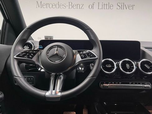 Used 2026 Mercedes-Benz GLA 250 4MATIC image 31