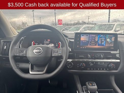 New 2026 Nissan Pathfinder Platinum image 23