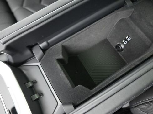 New 2026 BMW i7 eDrive50 w/ Premium Package image 4