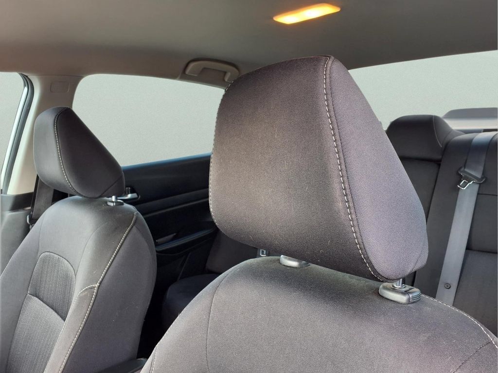 Used 2020 Nissan Altima 2.5 S FWD image 17