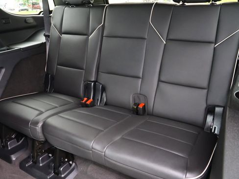 Used 2024 Cadillac Escalade Sport RWD image 28