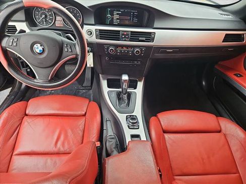 Used 2011 BMW 328i Convertible image 16