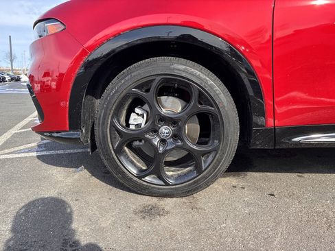 New 2026 Alfa Romeo Tonale Sprint w/ Red Premium Package image 12