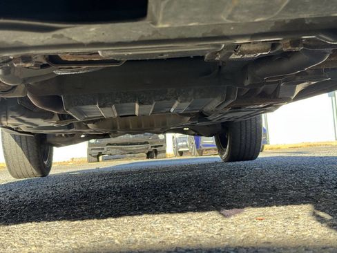 Used 2013 Jeep Grand Cherokee Overland image 31