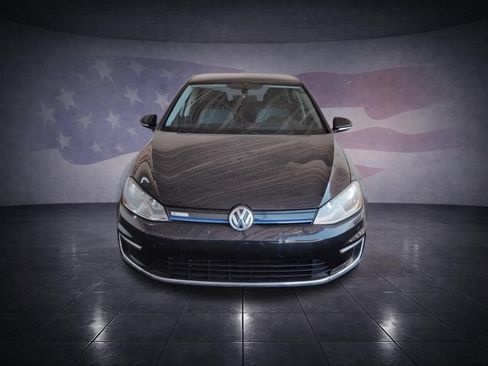Used 2016 Volkswagen e-Golf SE w/ DC Fast Charging Package FWD image 8