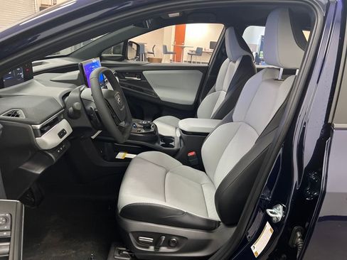 New 2026 Subaru Solterra Premium image 9