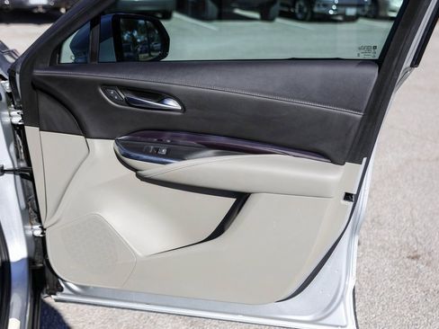 Used 2022 Cadillac XT4 Luxury image 28