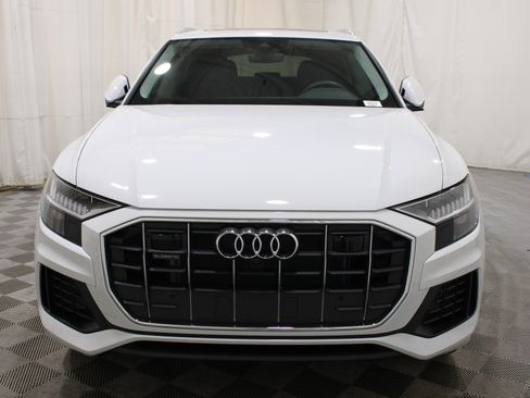 Used 2023 Audi Q8 Premium w/ Convenience Package AWD/4WD image 9