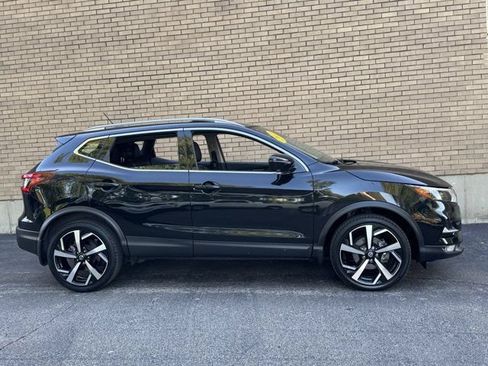 Used 2022 Nissan Rogue Sport SL w/ Premium Package AWD/4WD image 4