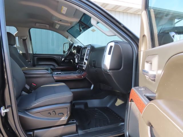 Used 2017 GMC Sierra 2500 SLE w/ Suspension Package, Off-Road AWD/4WD image 23