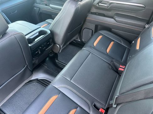 Used 2025 GMC Sierra 1500 AT4 w/ AT4 Premium Package AWD/4WD image 13