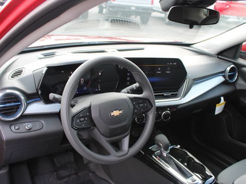 New 2026 Chevrolet Trax LT FWD image 19