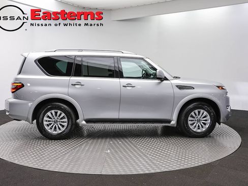 Used 2023 Nissan Armada SV AWD/4WD image 4