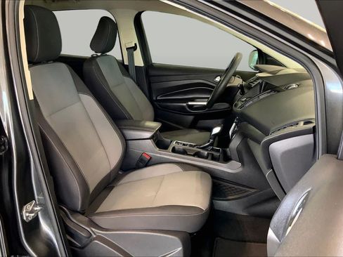 Used 2019 Ford Escape SE FWD image 9