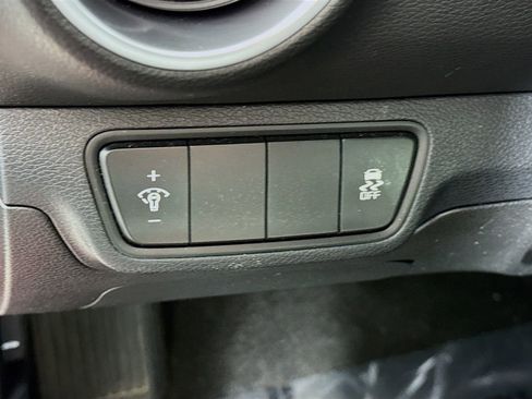 Used 2023 Kia Forte LXS FWD image 17